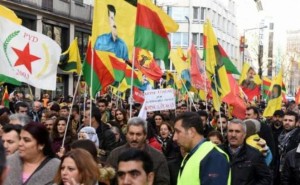 Xιλιάδες Κούρδοι στους δρόμους όλης της Ευρώπης: «Σταματήστε τη δικτατορία του Ερντογάν»