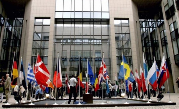 «Μόνο το 54% των ευρωπαίων πολιτών γνωρίζει τα δικαιώματα του», παραδέχεται η Κομισιόν